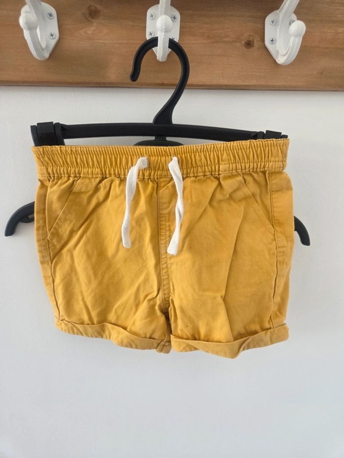 Short 18m kiabi - photo numéro 2