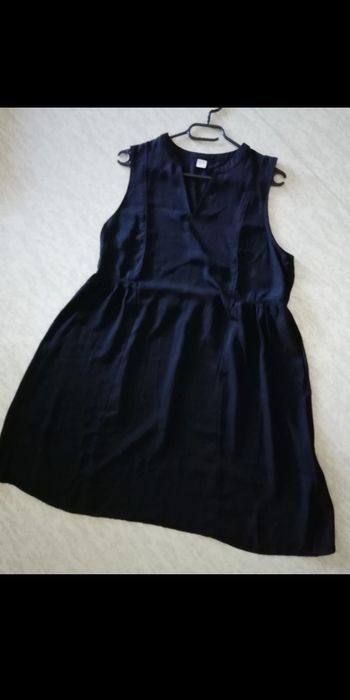 Petite robe noire basic tbe