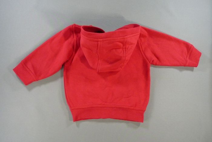 Veste sweat capuche molleton rouge noir DKNY 12 mois 74 cm garçon - photo numéro 3