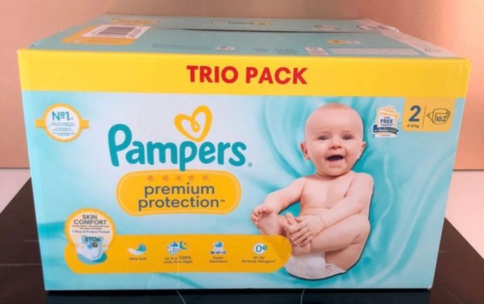 162 couches Pampers premium taille 2