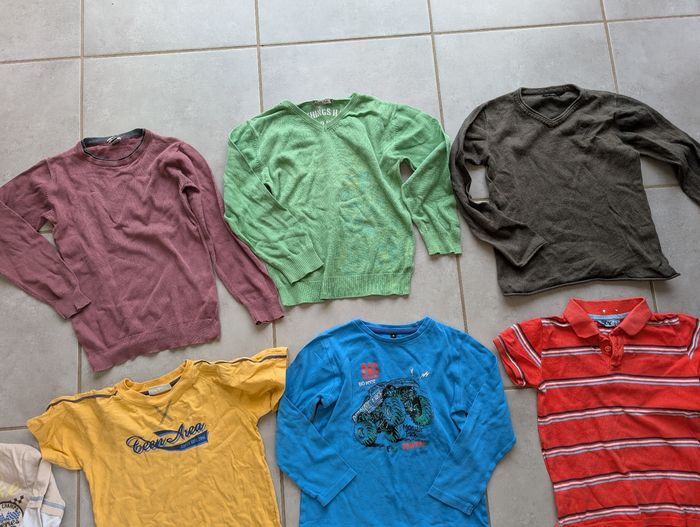 Lot de vêtements garçon 8 ans - photo numéro 3