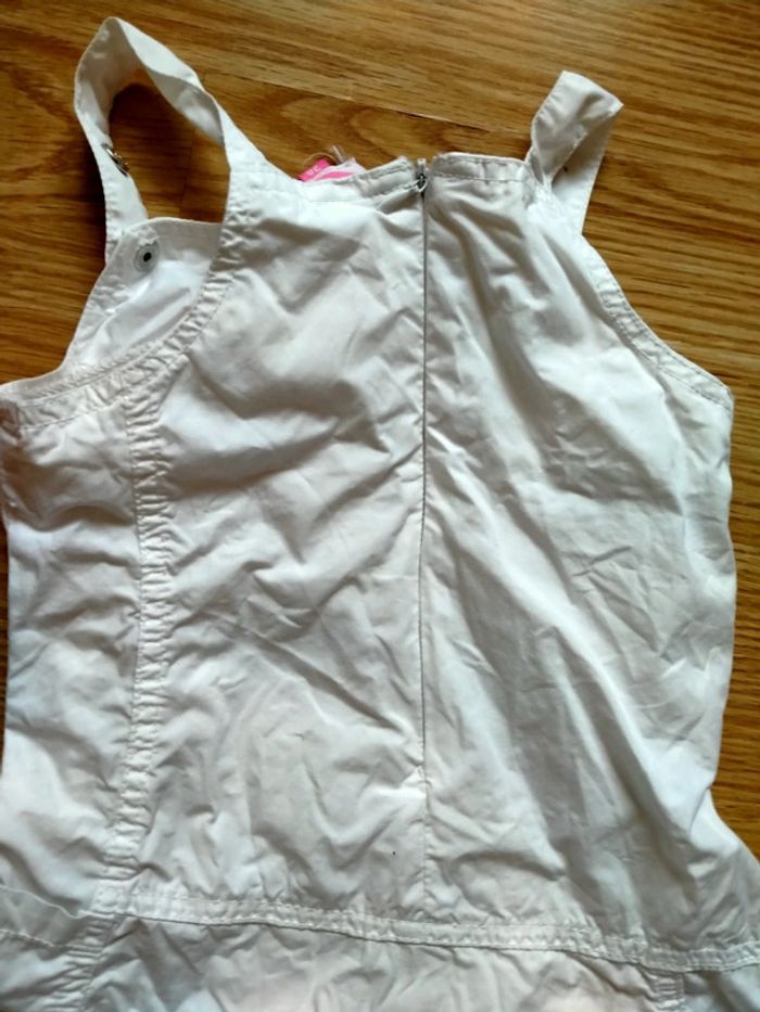 Robe salopette blanche. Kitiwatt.
Taille 3 ans - photo numéro 9