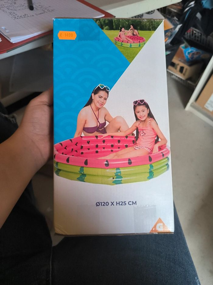 Piscine neuve diam 120
