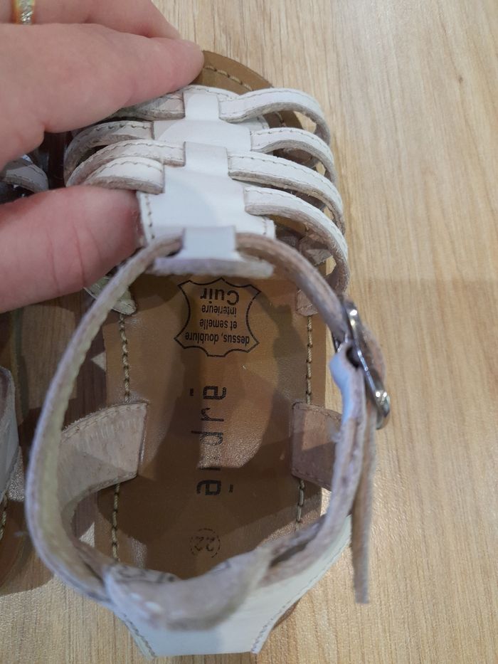 Lot chaussures fille t22 - photo numéro 4