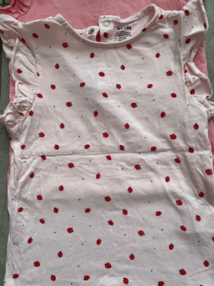 Lot de 2 tshirts sans manches kiabi - photo numéro 2