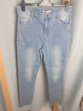 Md'M jean T.42/44 neuf