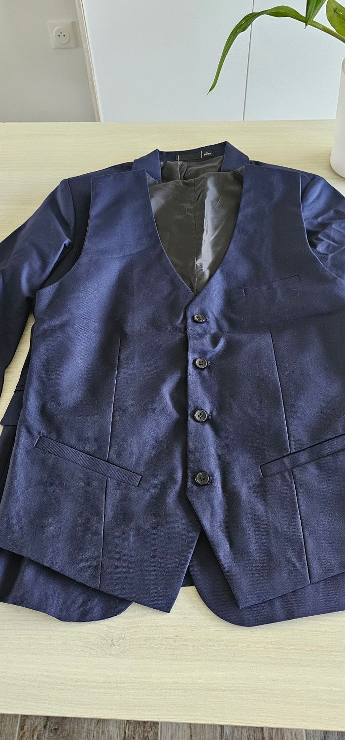 Costume 3 pièces homme - photo numéro 10