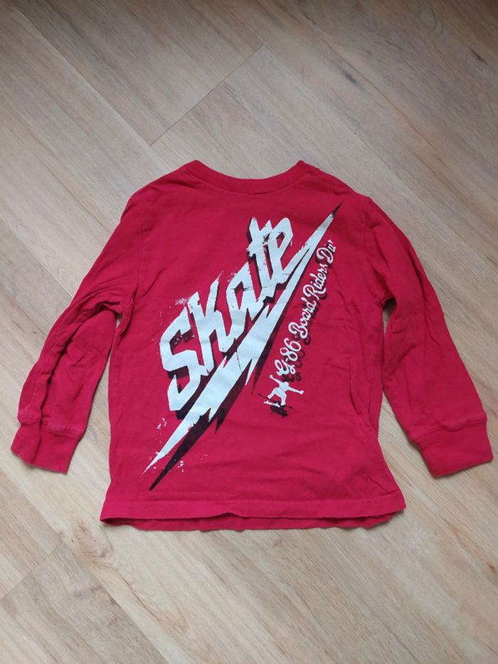 T-shirt manches longues GAP kids 5 ans rouge skate - photo numéro 2