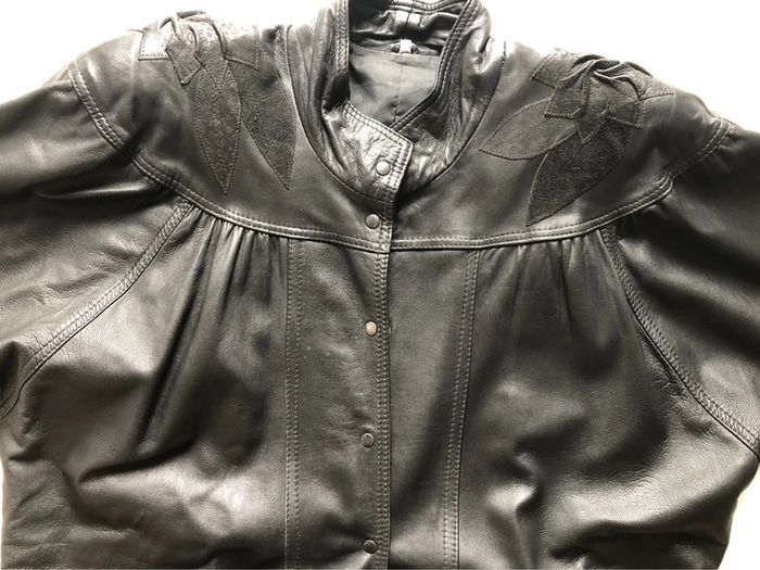 BB- Manteau en cuir vintage TBE T 40 (taille vintage-44) - photo numéro 8