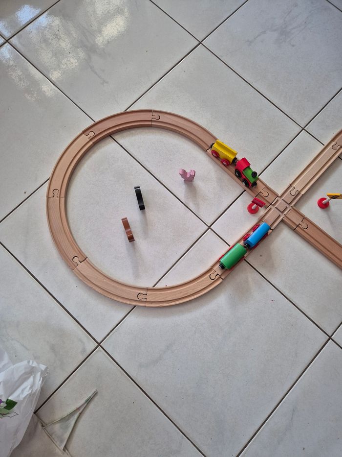 Train en bois enfant - photo numéro 2