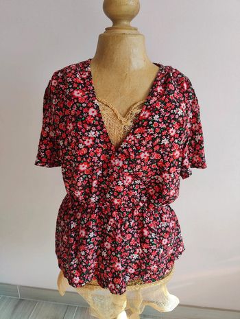 Tee-shirt fleuri