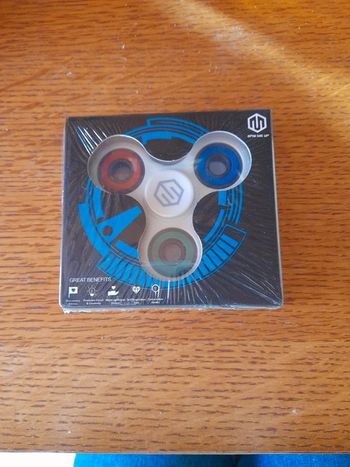 Hand spinner