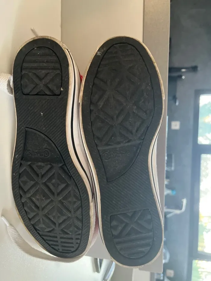 Converse Chuck Taylor rouges 37,5 - photo numéro 5