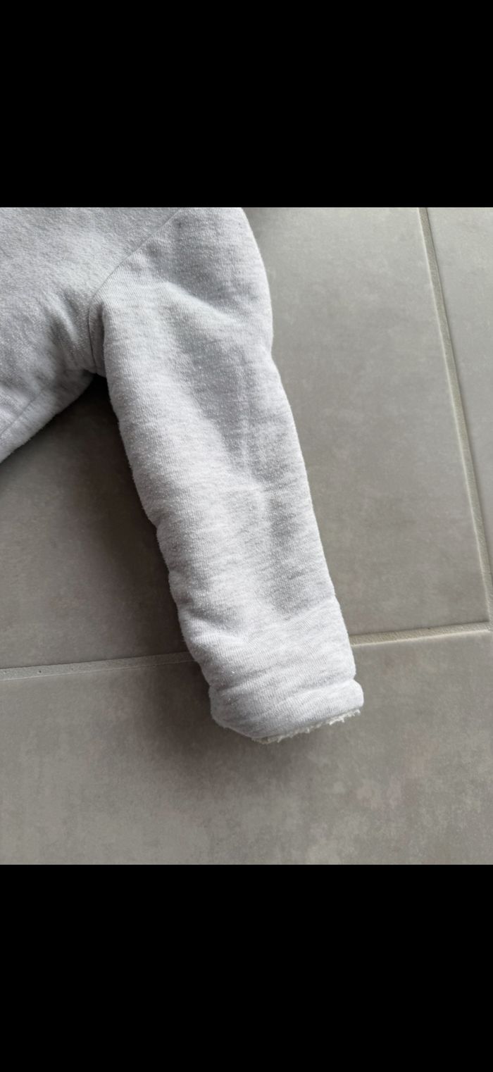 Manteau avec capuche hiver chaud Taille 18 mois - photo numéro 4