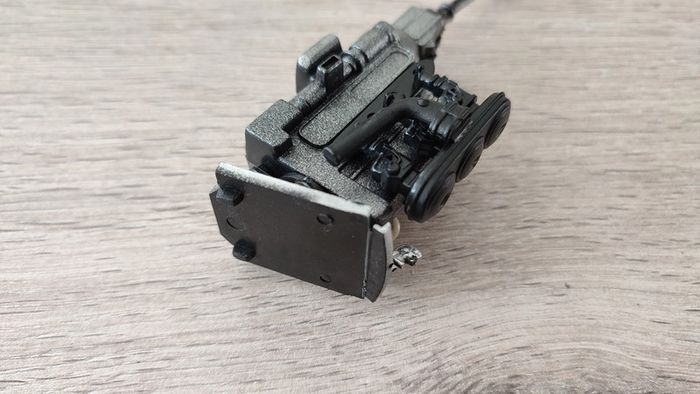 Moteur dans l'état pièce détachée miniature Mercedes Benz 300S 1955 Maisto 1/18 1/18ème #B66 - photo numéro 3