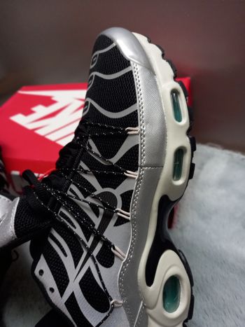 Baskets Air Max TN blanc et noir,  taille 43