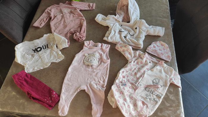 Bébé fille 1 mois - photo numéro 8
