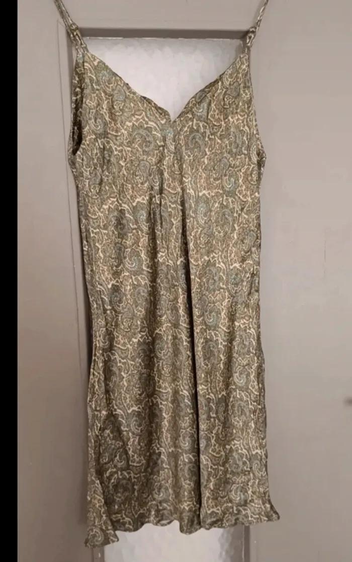 Pas de vintedgo robe effet soie - photo numéro 4