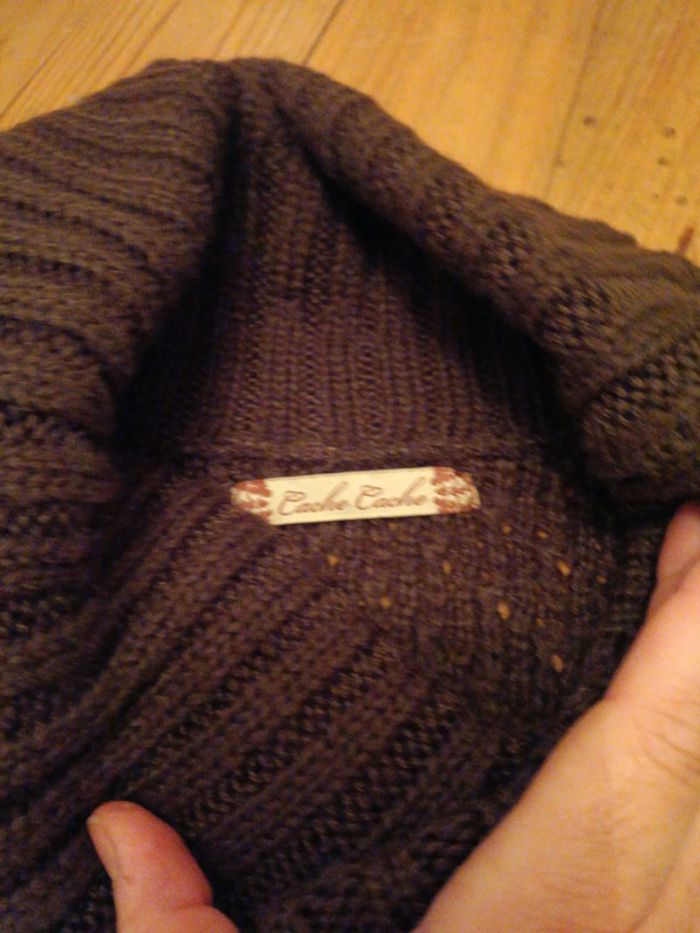 Pull cache cache - photo numéro 3