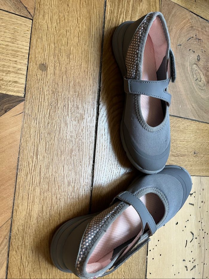 Chaussures sport sandales taille 33 - photo numéro 6