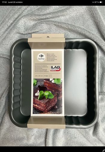 Moule à moka 24x24cm Carrefour Home gris neuf