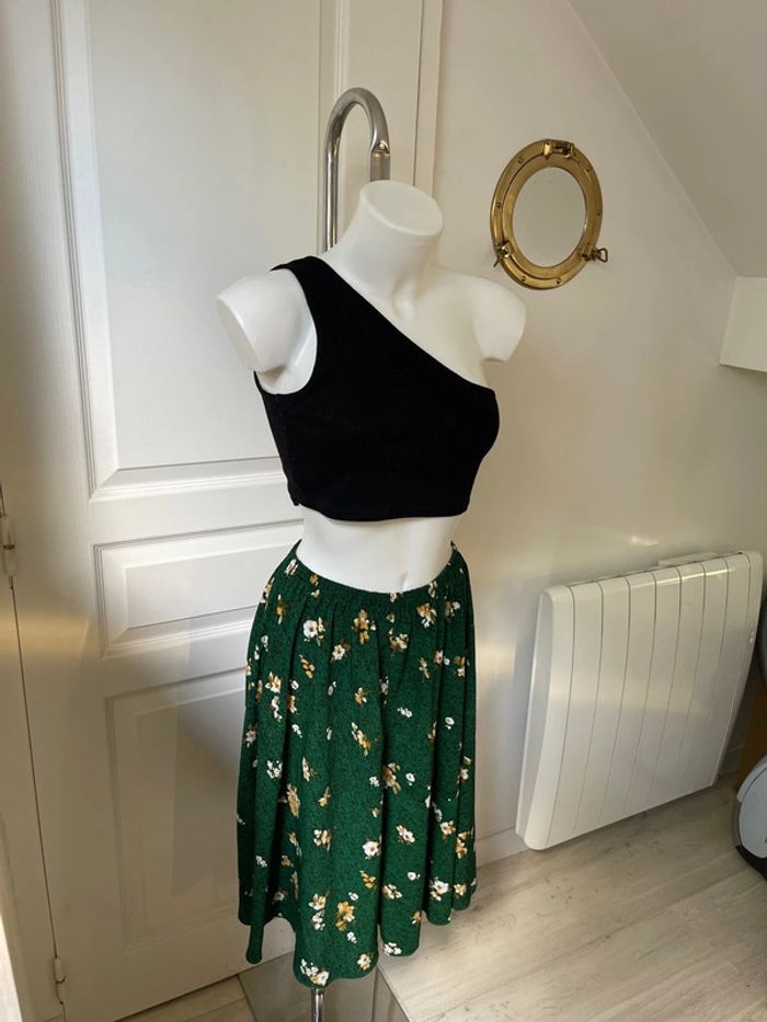 Short vert à fleurs