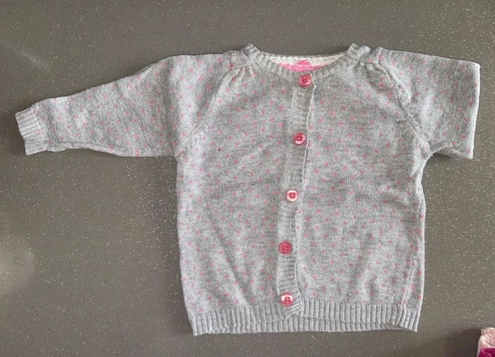 Lot de gilets fille 3 mois - photo numéro 4