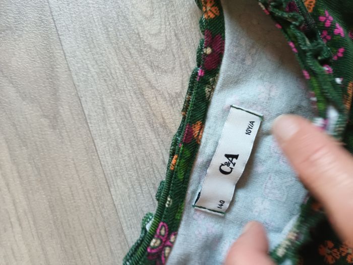 robe 10ans hiver neuf velours decor champignon fleur vert magnifique c& a - photo numéro 3