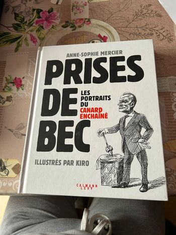 Livre canard enchaîné