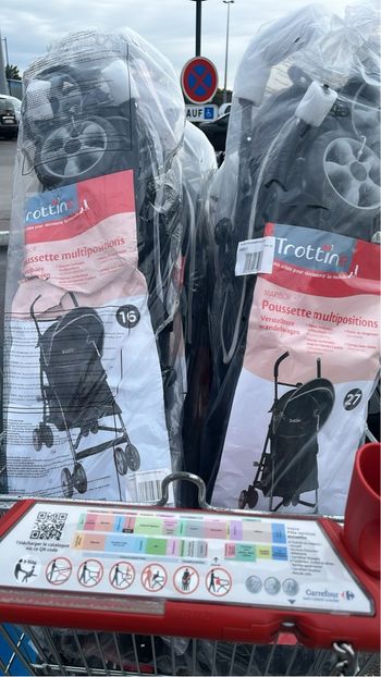 Poussette multipositions trottine neuf 