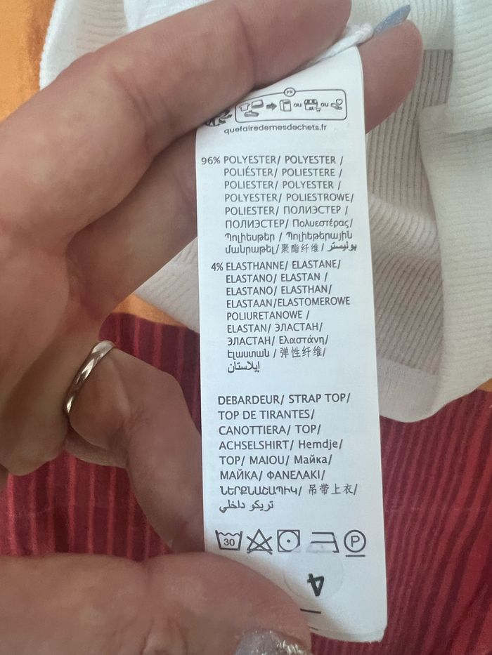 Crop top asymétrique - photo numéro 3