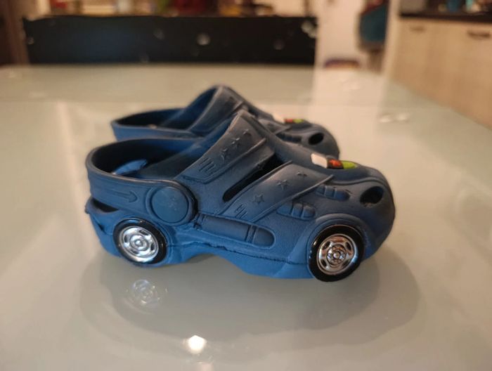 Crocs