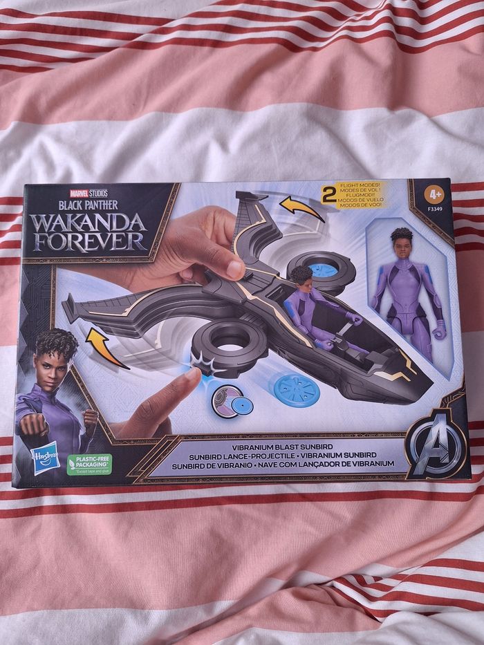 Vaisseau Sunbird lance-projectile black panthère