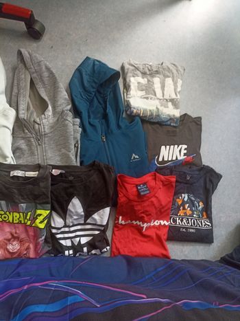 Lots vêtements 11/12 ans