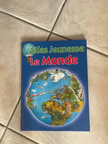 Atlas jeunesse le monde