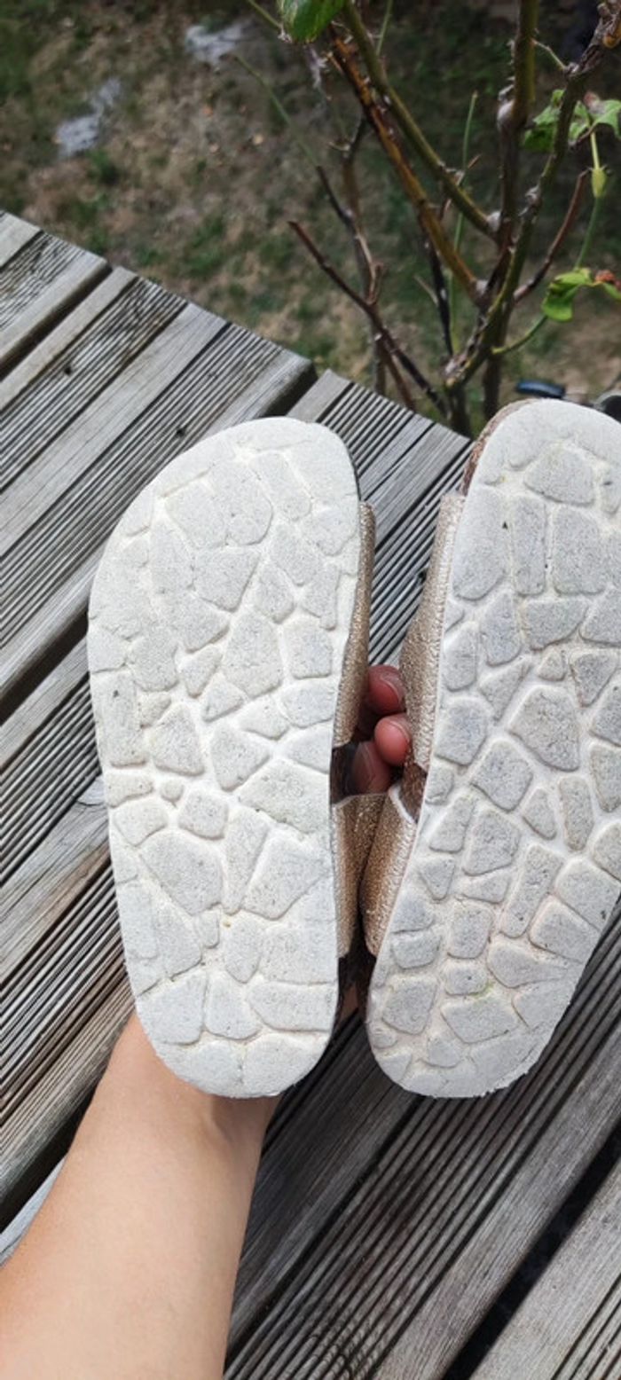 Sandales dorées - photo numéro 3
