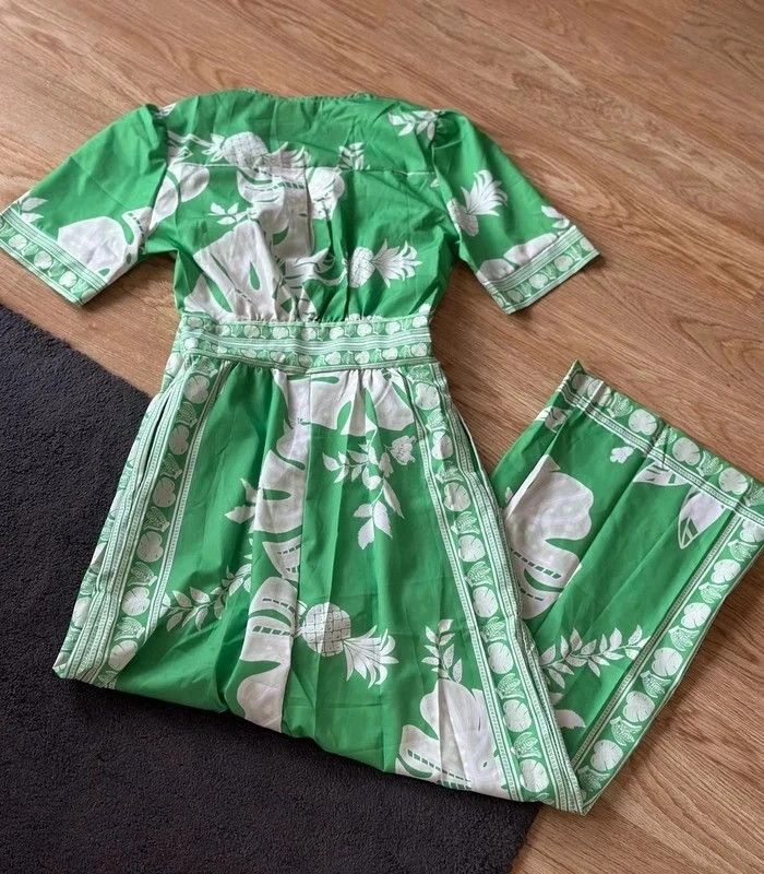 Combinaison verte tropicale - neuve - Taille S - photo numéro 5