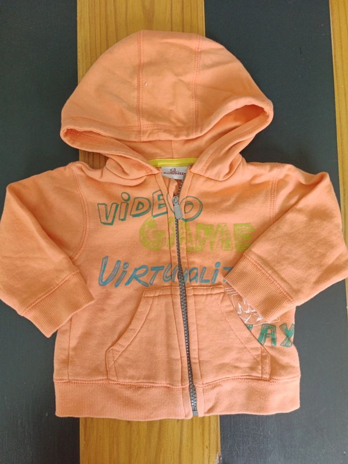 Veste à capuche