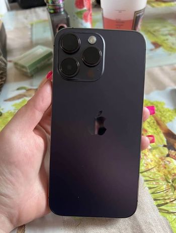 Une iphone quatorze