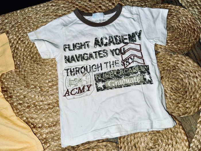 Lot tee-shirts • 18M - photo numéro 3