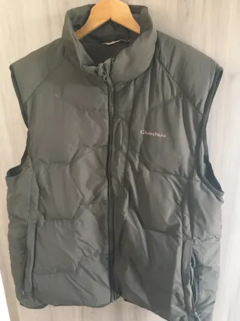 Doudoune sans manches kaki Quechua homme T.L