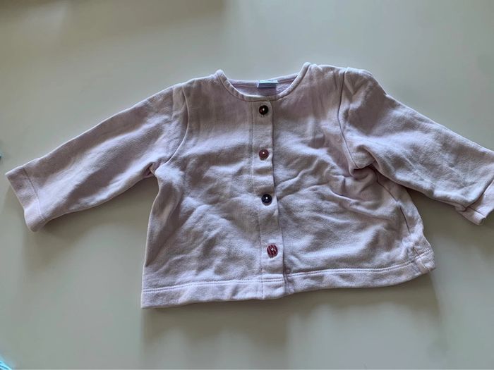 Lot 2  gilets 18 mois - photo numéro 3