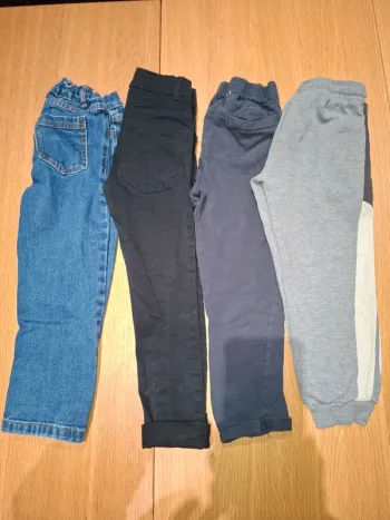 Lot de pantalons