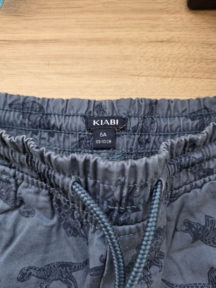 PANTALON GARÇON BLEU MOTIFS DINOSAURES KIABI TAILLE 5ANS - photo numéro 4