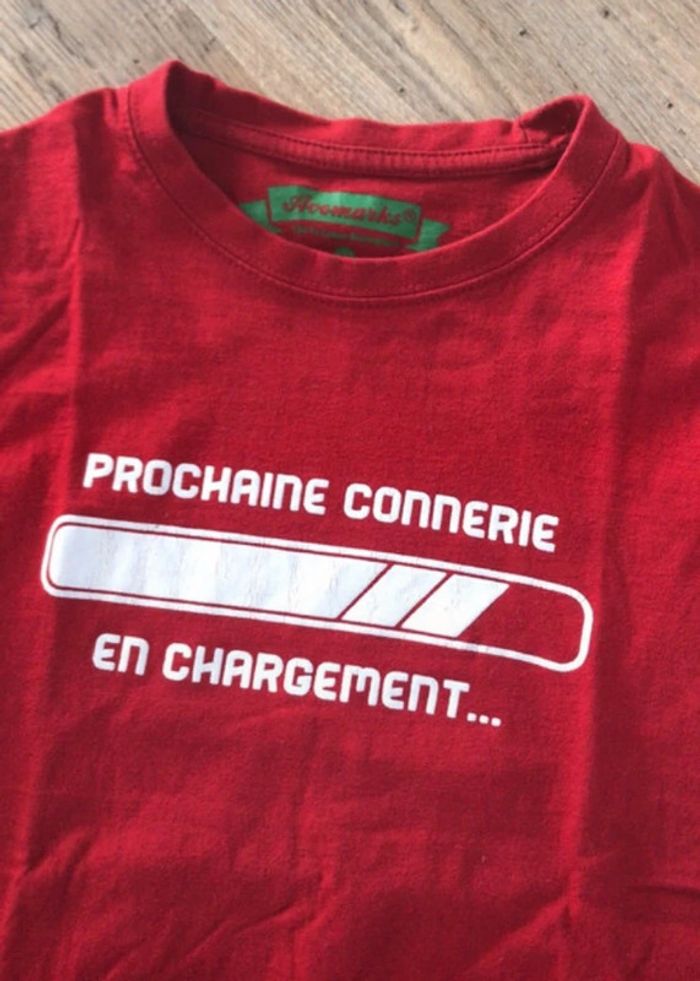 Teeshirt rouge - photo numéro 2
