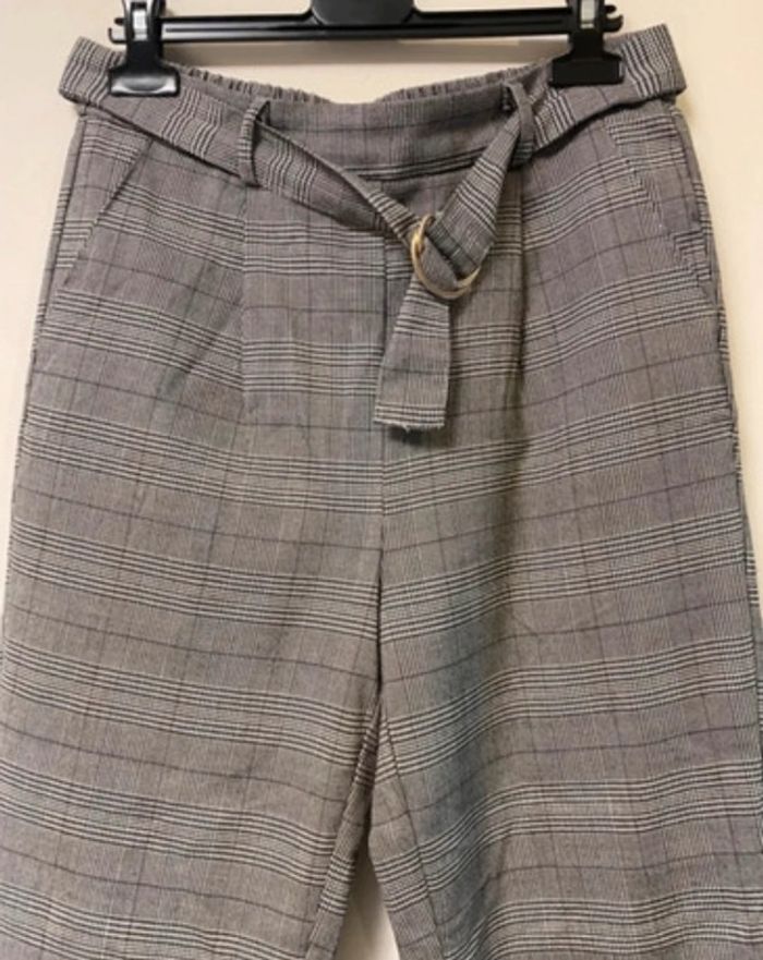 Joli pantalon gris avec poches La Halle taille 36 - photo numéro 2