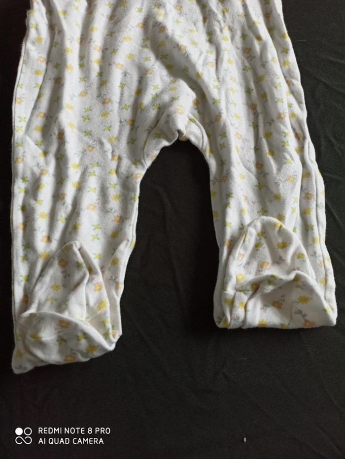 Pyjama fleuri - photo numéro 2