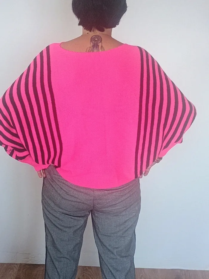 Pull oversize chauve-souris rose fluo à rayures – taille unique - photo numéro 2