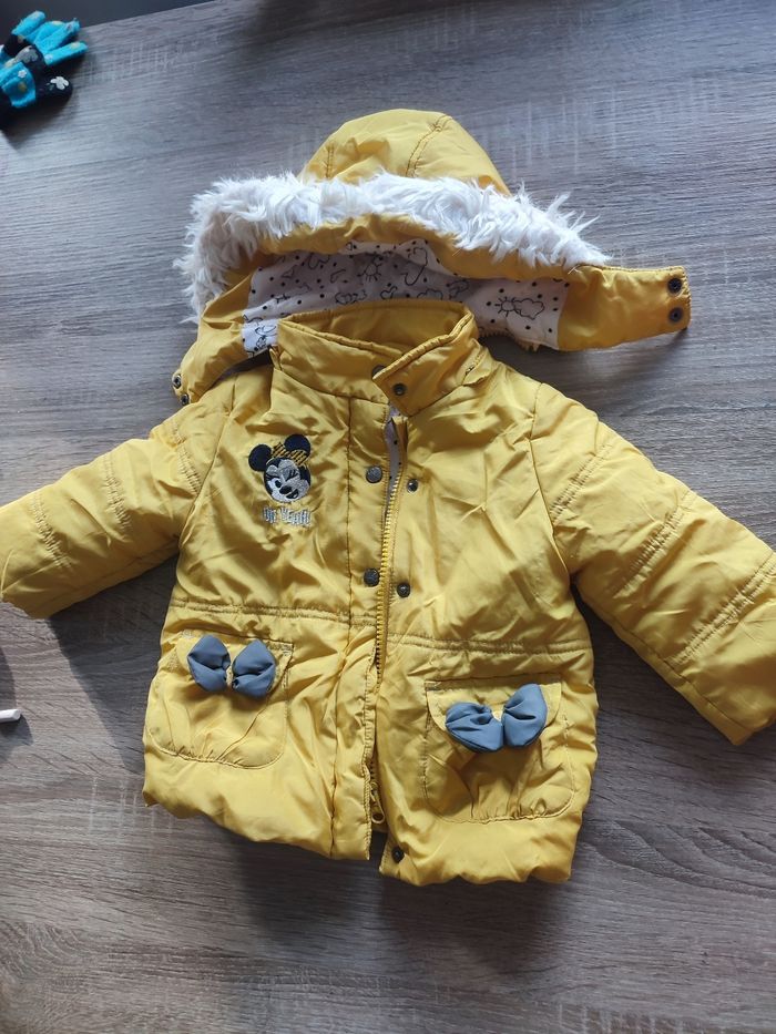 Lot un imper et un manteau 9 mois fille - photo numéro 3