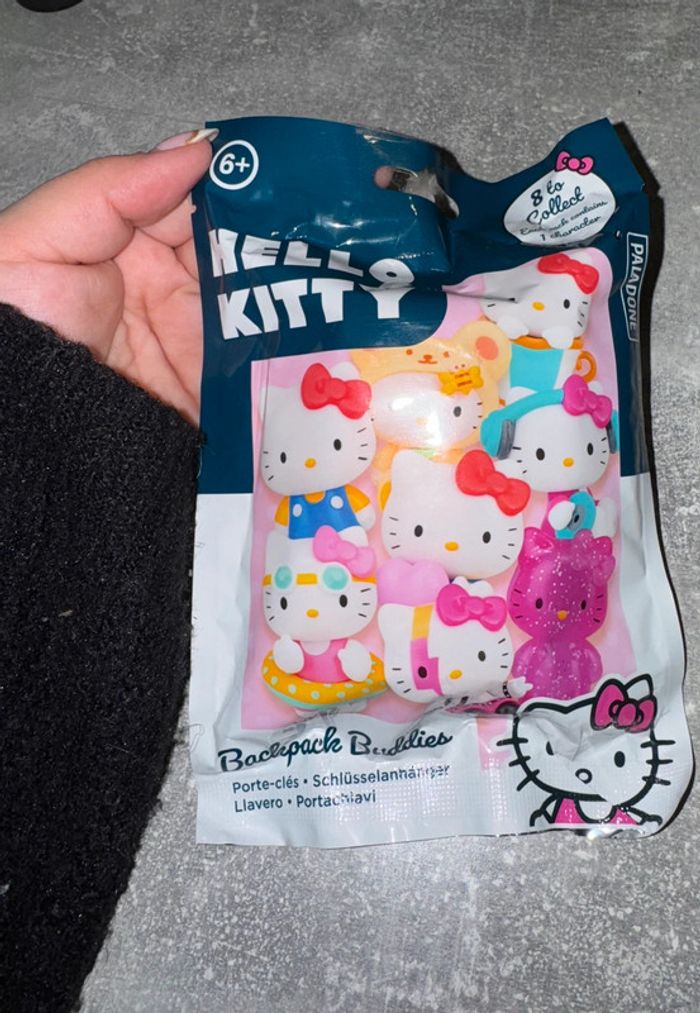 Sachet mystère porte clef Hello Kitty - photo numéro 2